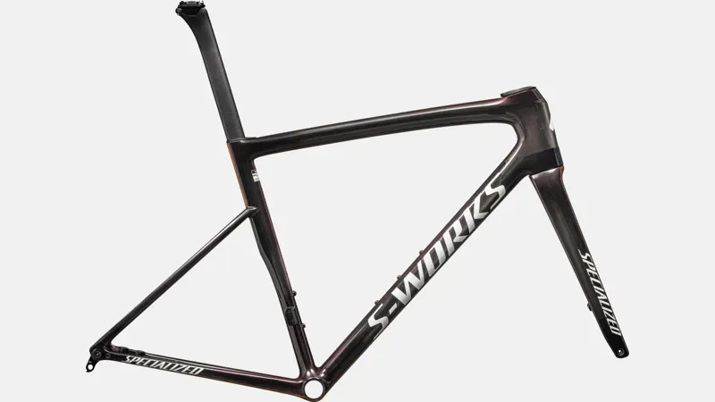 Specialized SW Tarmac SL8 F-set in Carbon/Viavi Magenta-2