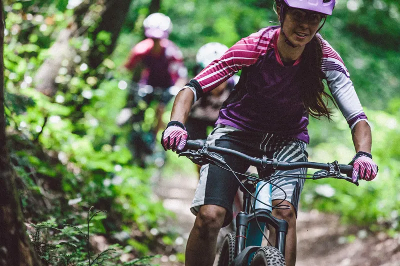 2018 Liv Infinita Western Helmet in White-1