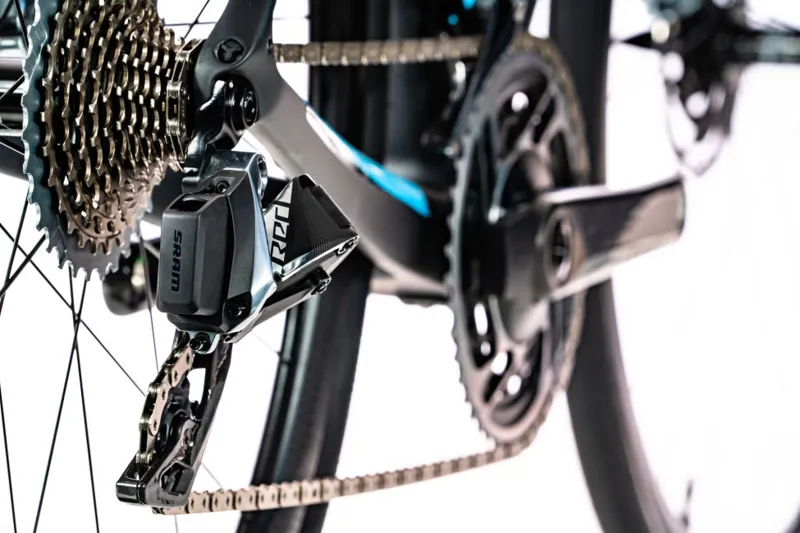 2020 Giant Defy Advanced Pro 0 Red Carbon Road Bike in Grey-5