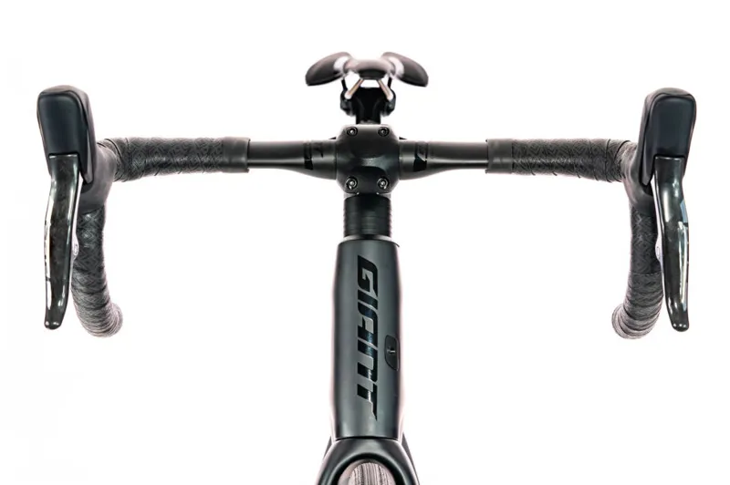 2020 Giant Defy Advanced Pro 0 Red Carbon Road Bike in Grey-1