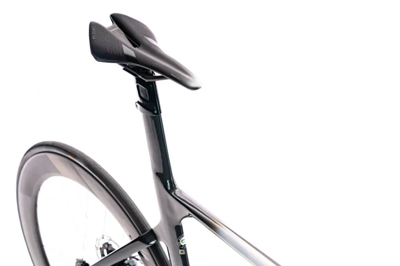 2020 Giant Propel Advanced SL 1 Disc Carbon Road Bike in White-1