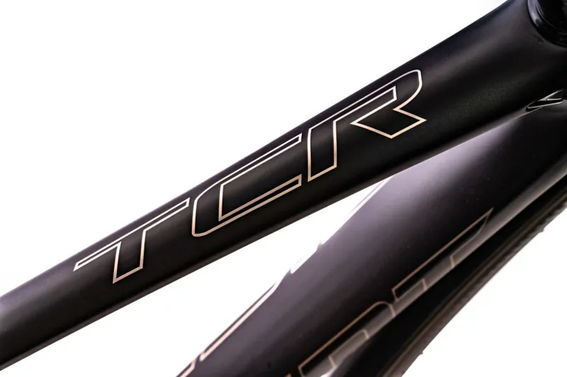 2020 Giant TCR Advanced Pro 1 Carbon Road Bike in Black-2