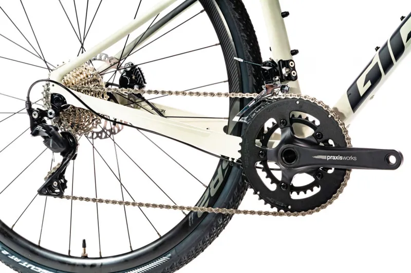 2020 Giant Revolt 0 Gravel Bike in Grey-2