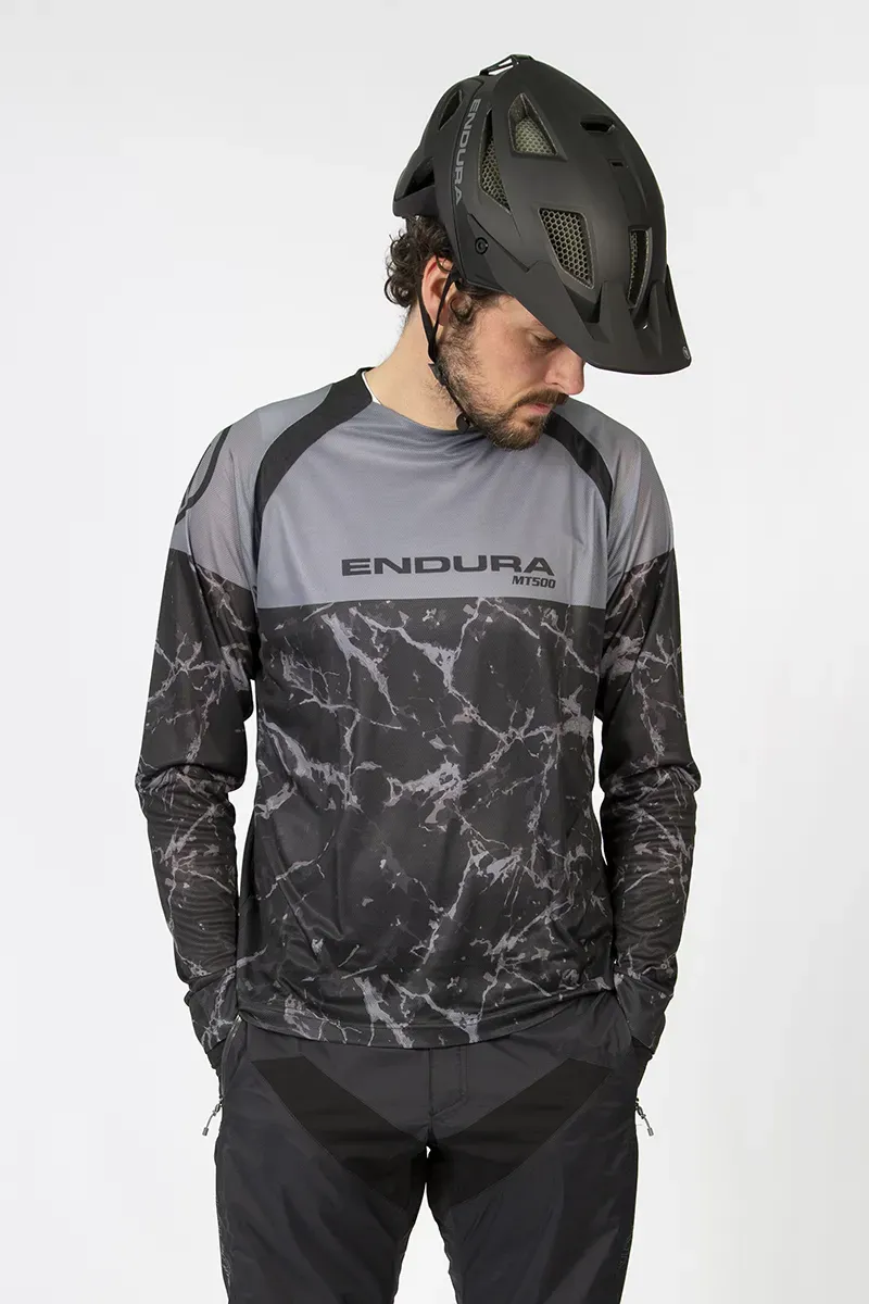 Endura MT500 Mountain Bike Helmet in Black-3