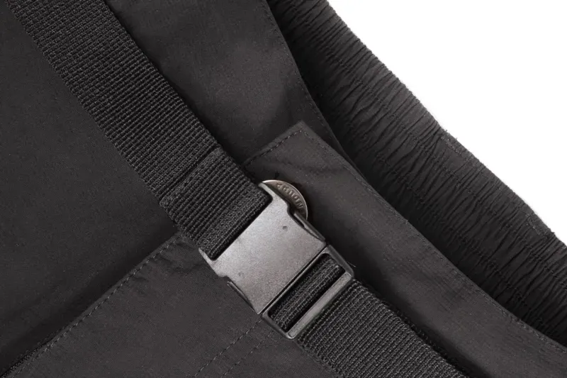 Endura Hummvee Shorts II with Liner in Black-2