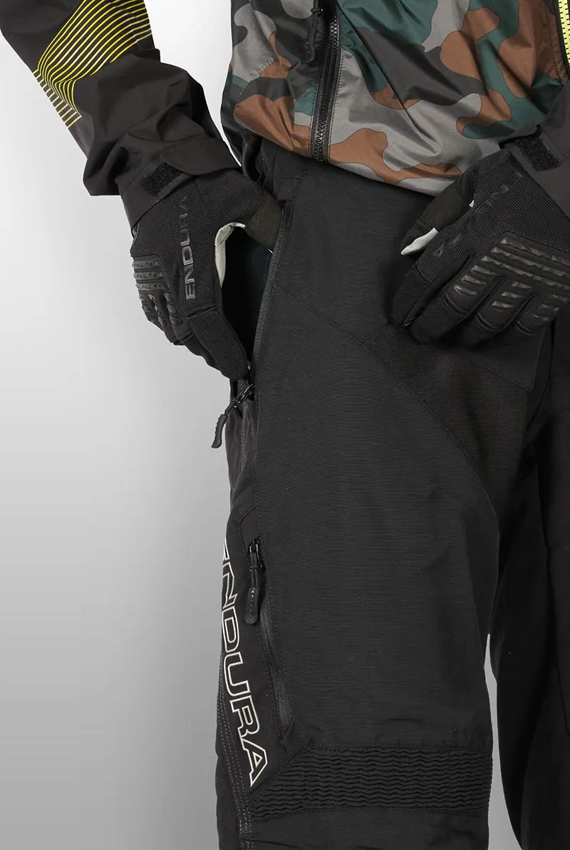 Endura SingleTrack Trousers in Black-6