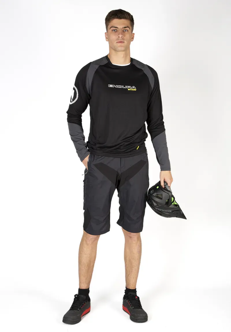 Endura MT500 Waterproof Shorts in Black-6