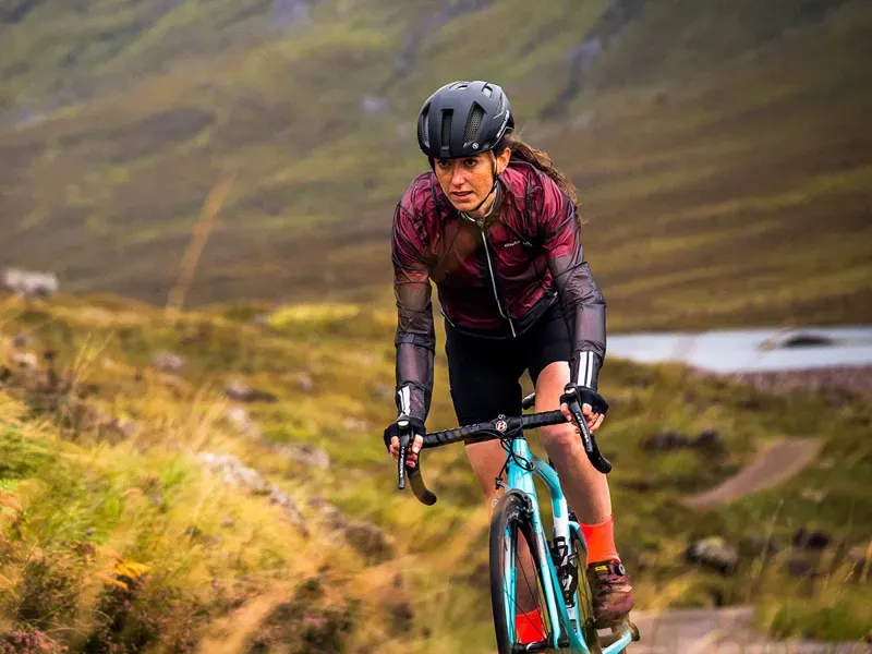 Endura FS260 Pro Adrenaline II Womens Race Cape in Black-1