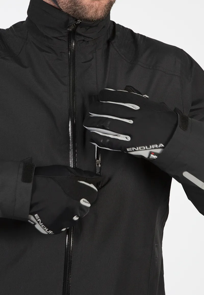 Endura Hummvee Waterproof Jacket in Black-2
