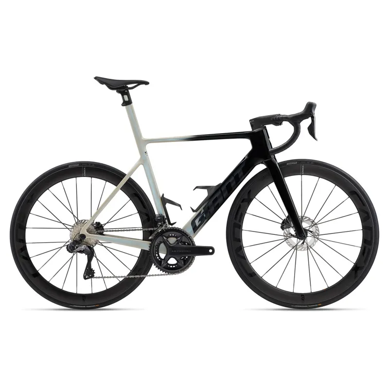 Giant Propel Advanced SL Aero Road Bike in Black/Shoreline