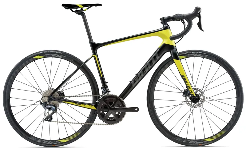 2018 Giant Defy Advanced 1 CBD Road Bike in Carbon