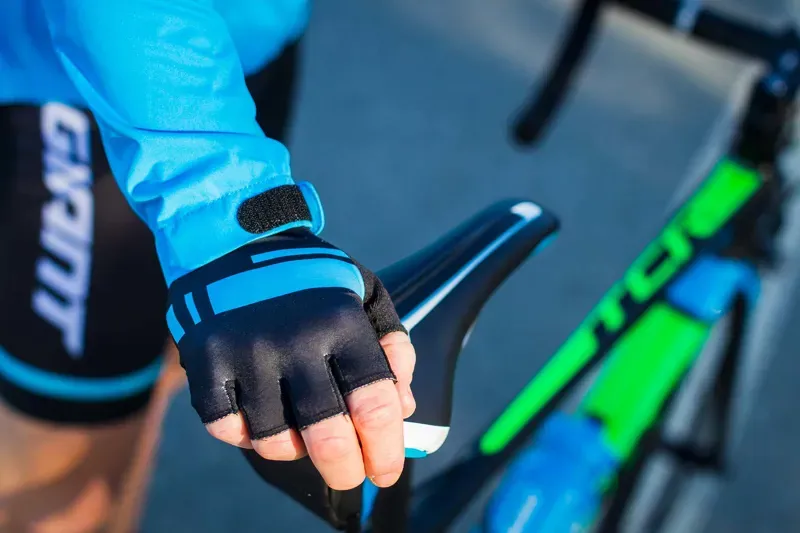 2018 Giant Proshield Rain Jacket in Blue-3