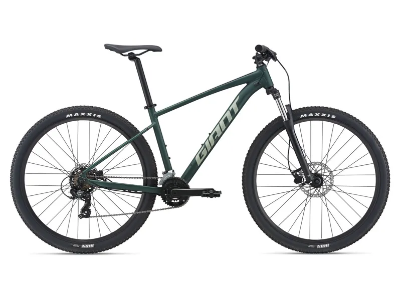 2021 Giant Talon 3 Disc Mountain Bike in Green 