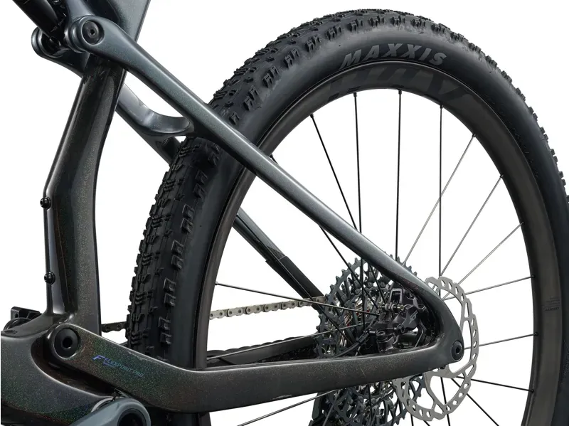 Giant Anthem Advanced SL 1 Mountain Bike in Rainbow Black-6