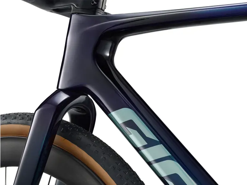 Giant Revolt Advanced SL 2 Gravel Bike in Deep Lagoon-2