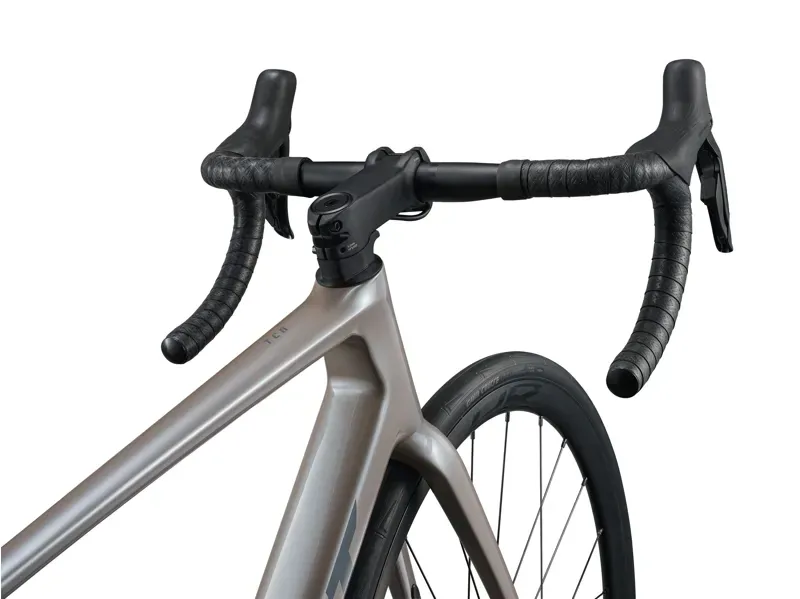 Giant TCR Advanced 1-PC Road Bike in Camel Silk-4