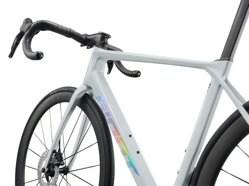 Giant TCR Advanced Pro 0-Di2 Road Bike in Icicle White-2