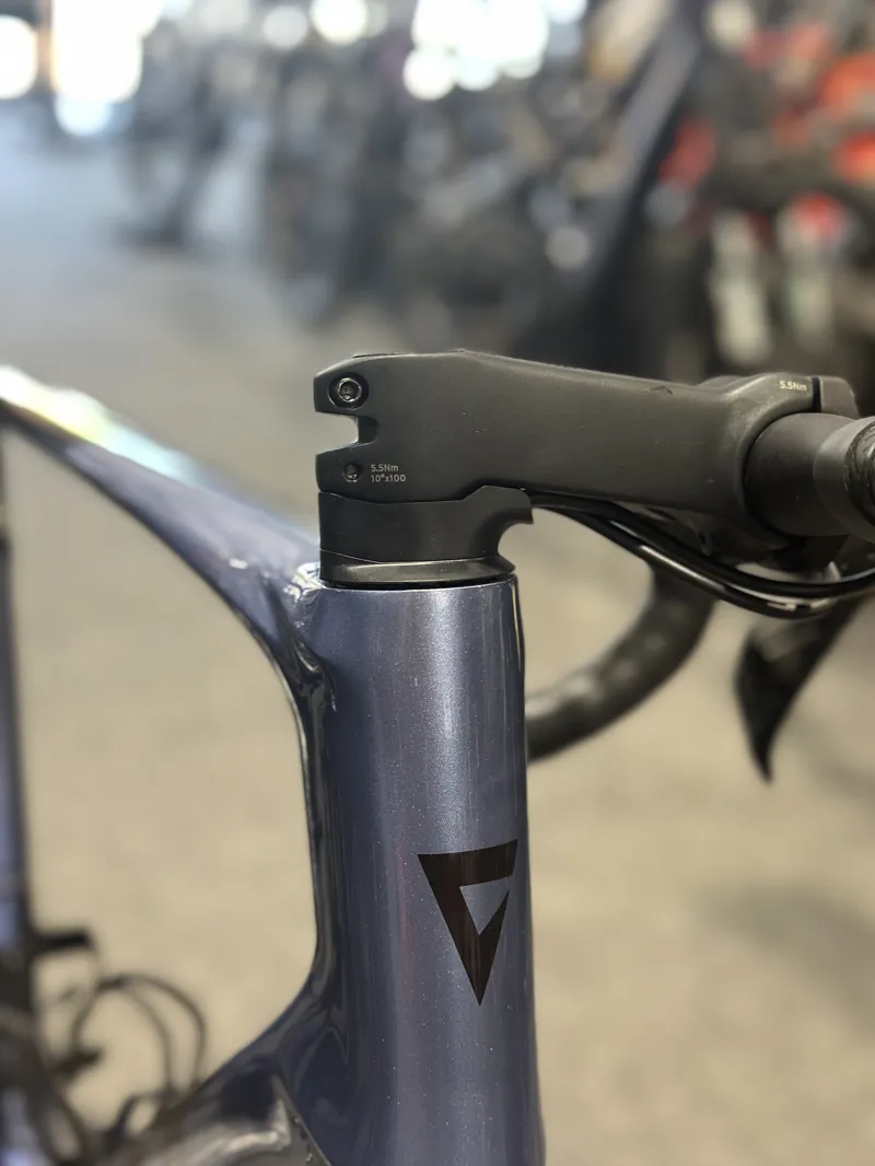 Defy Advanced 1 ML Frost Silver Ex Demo-1