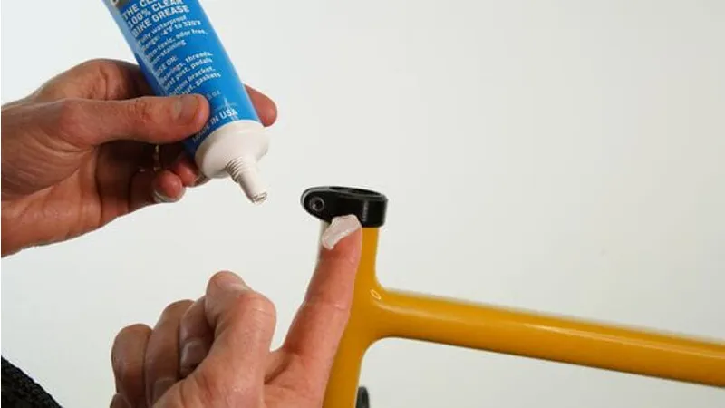 White Lightning Crystal Grease-2